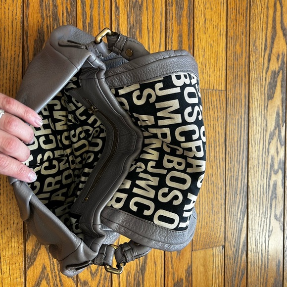 Marc by Marc Jacobs Classic Q Lil Ukita - Picture 10 of 10